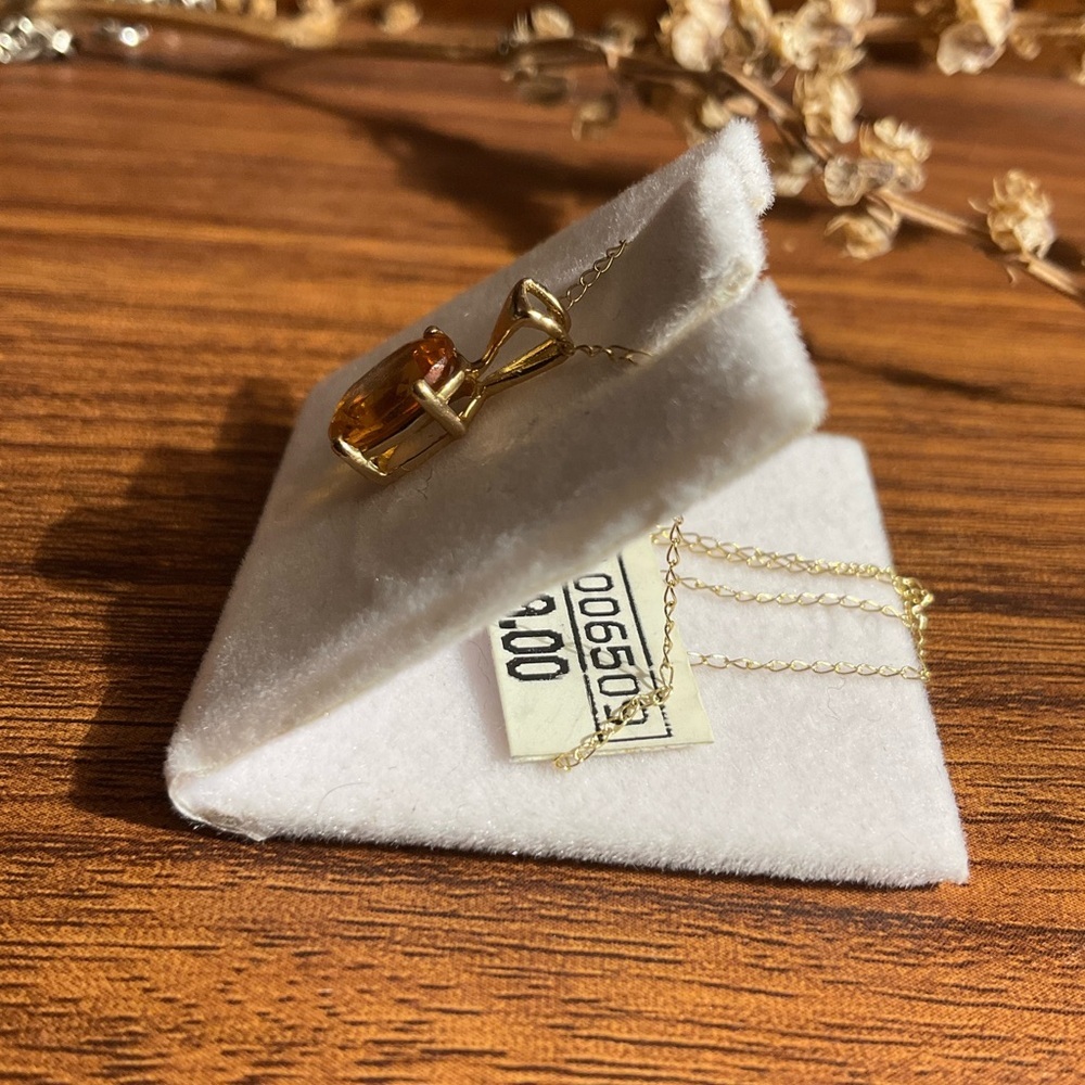 14k Gold Dainty Topaz Necklace NWT - Picture 5 of 12
